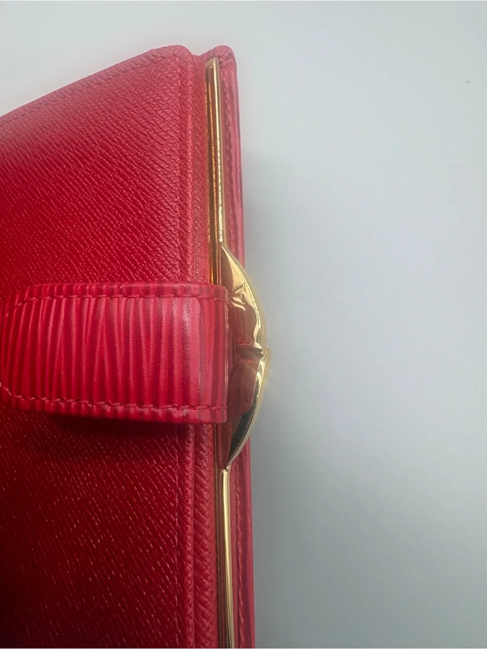 Louis Vuitton Red Epi Leather Viennois Kiss Lock Bifold Wallet